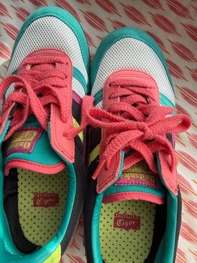 Onitsuka Tiger by Asics woman’s Coral & Teal Colorblock Sneakers